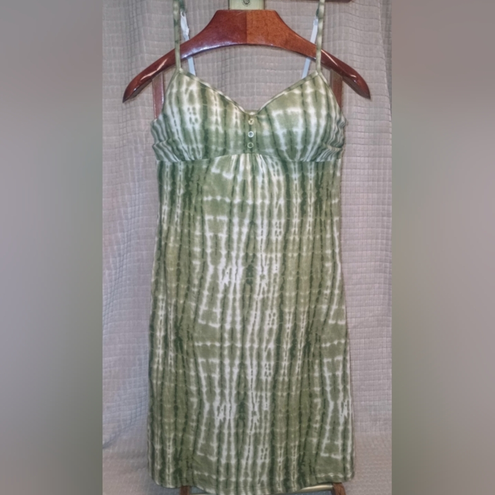 Tie-dyed Green White Bra Built In Strappy Sundress, Currants Brand Comfy Dress